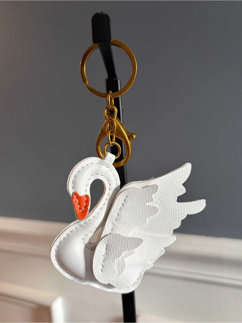 Swan Bag Charm - Picture 2 of 3